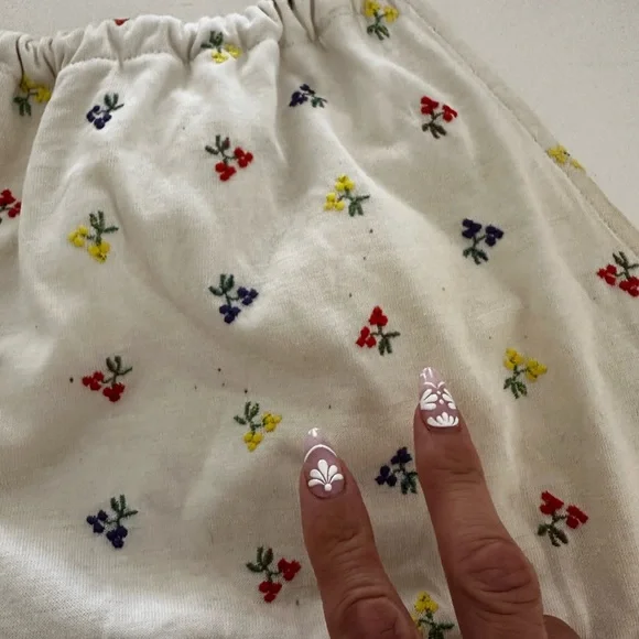 Vintage 1970’s JCPenny Halter Top Embroidered Adjustable 70s Woodstock style Guc - Picture 9 of 9